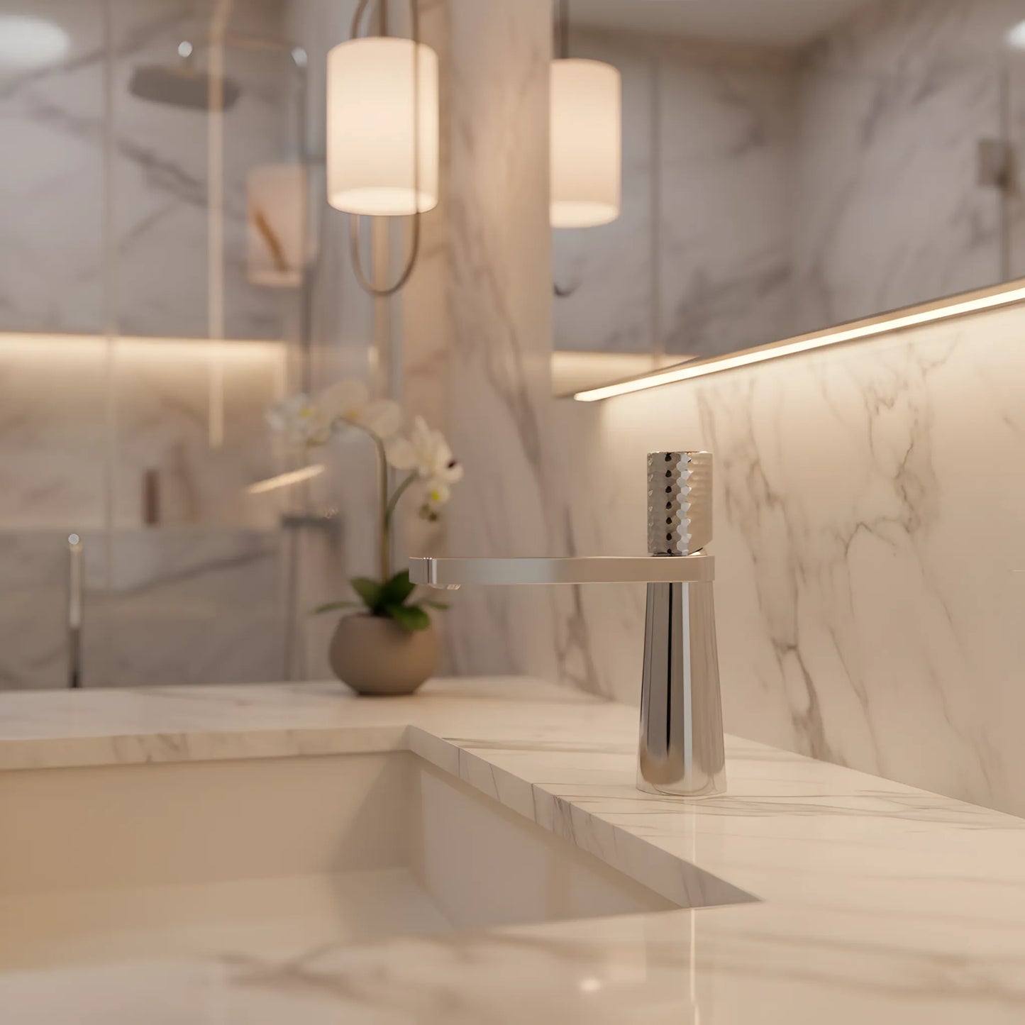 Waschbeckenarmatur Chrom glänzend – gehämmerte Struktur, modernes Design