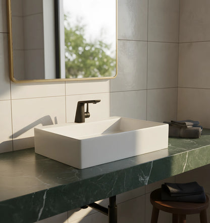 Moderne Waschtischarmatur – massives Messing, mattschwarzes Finish