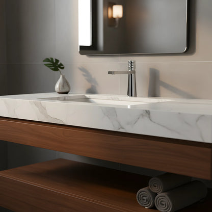 Waschbeckenarmatur Chrom glänzend – facettierte Details, modernes Design