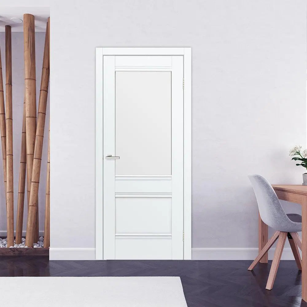 Ușă interior Valencia G White Silk Mat – cu sticlă mată decorativă și toc reglabil, complet echipată Omis