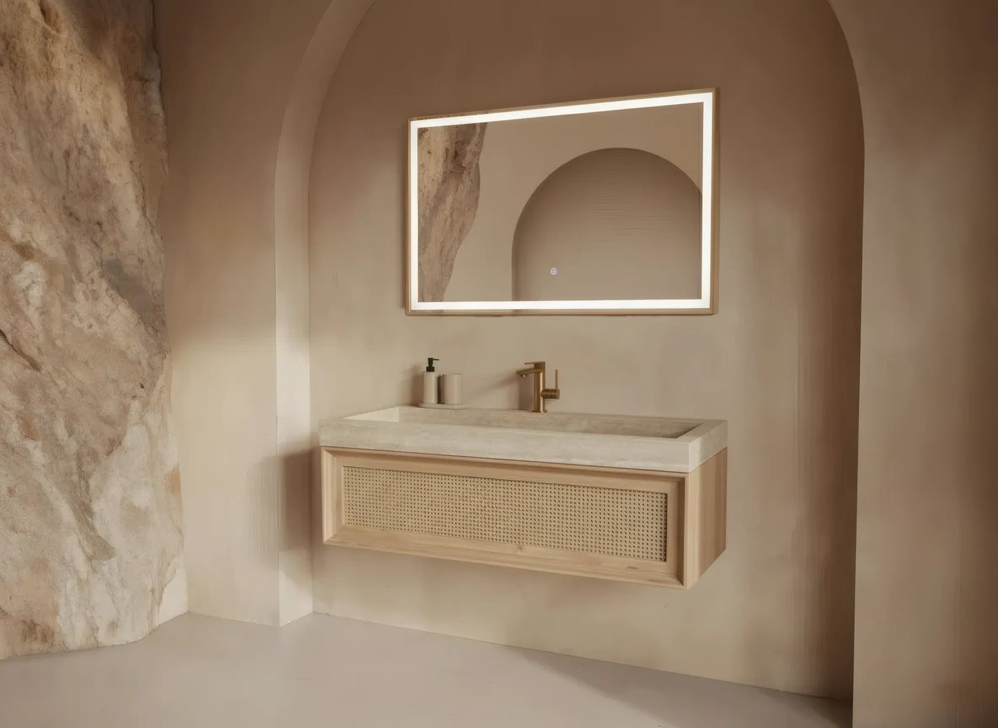 Badmöbel-Set aus Naturholz mit LED-Spiegel – modernes & hochwertiges Design