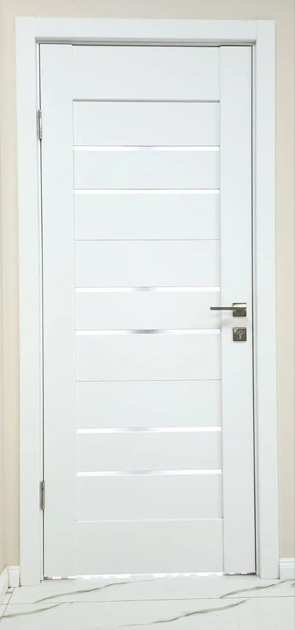 Ușă interior Bit 06 White Silk Mat – complet echipată, cu toc reglabil și design alb mat mătăsos Omis