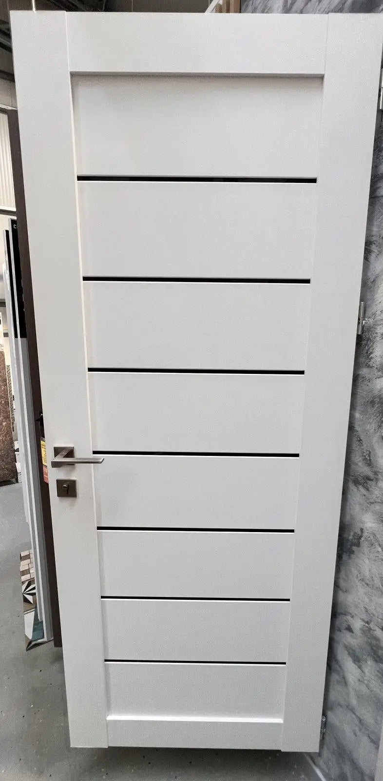 Ușă Deco 10 White Silk Mat cu sticlă neagră-cu toc reglabil Omis