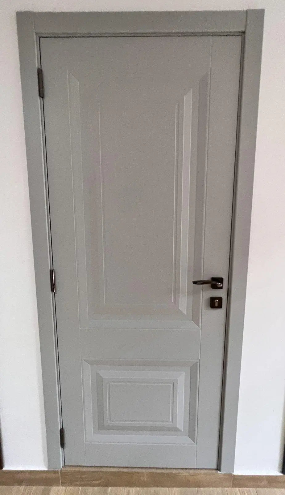 Ușă de interior Smart 2 Gri cu toc reglabil – design modern, complet echipată, livrare rapidă Rezult